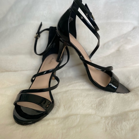 ALDO Strappy Black Patent Heel Sandal - Picture 8 of 8
